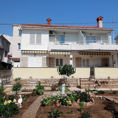 Apartments Katra Novalja Luaran gambar