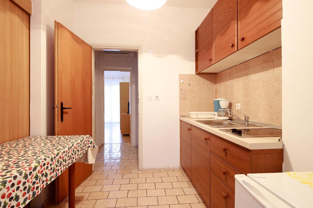 Apartments Katra Novalja Luaran gambar